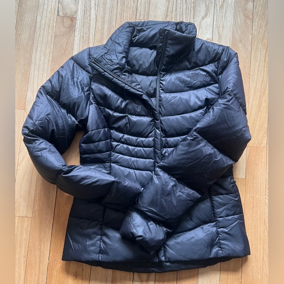 The North Face Black Quilted Jacket - Picture 1 of 7